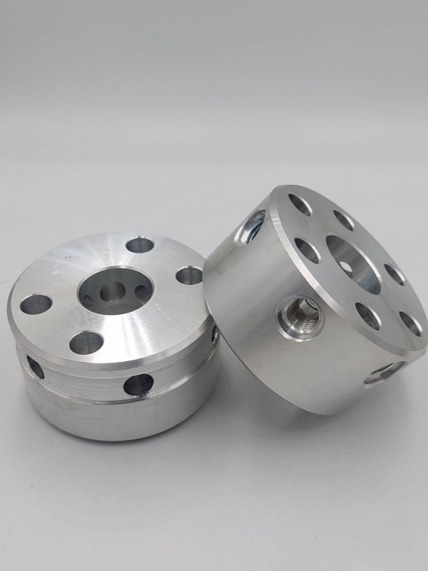 CNC machined aluminum hub flange